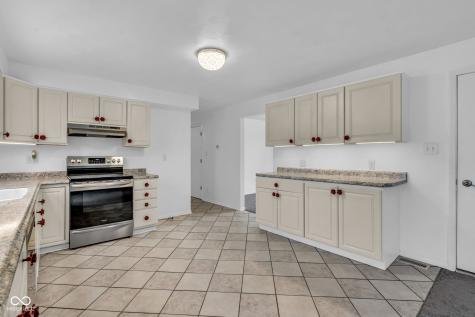 18 Wilson Drive Carmel IN 46032