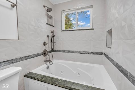 18 Wilson Drive Carmel IN 46032