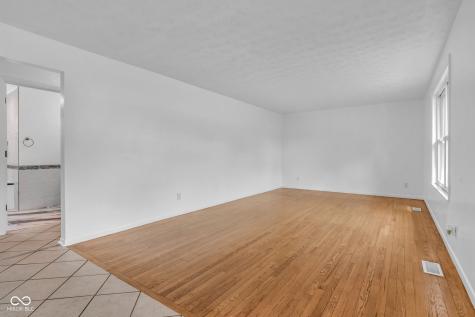 18 Wilson Drive Carmel IN 46032