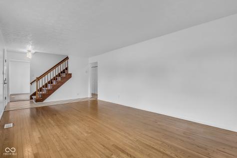18 Wilson Drive Carmel IN 46032