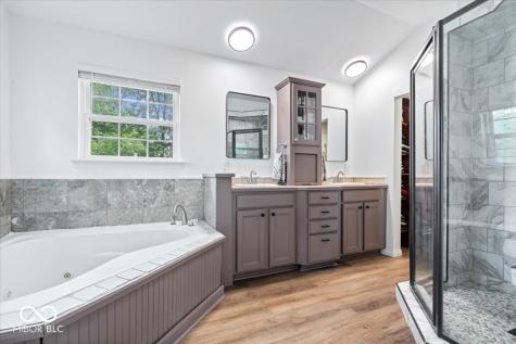 9039 Ripon Court Indianapolis IN 46268