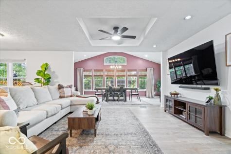 9039 Ripon Court Indianapolis IN 46268