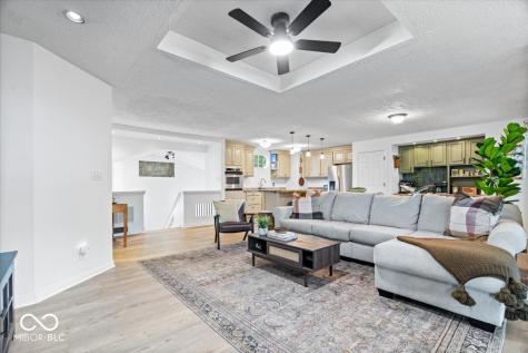9039 Ripon Court Indianapolis IN 46268