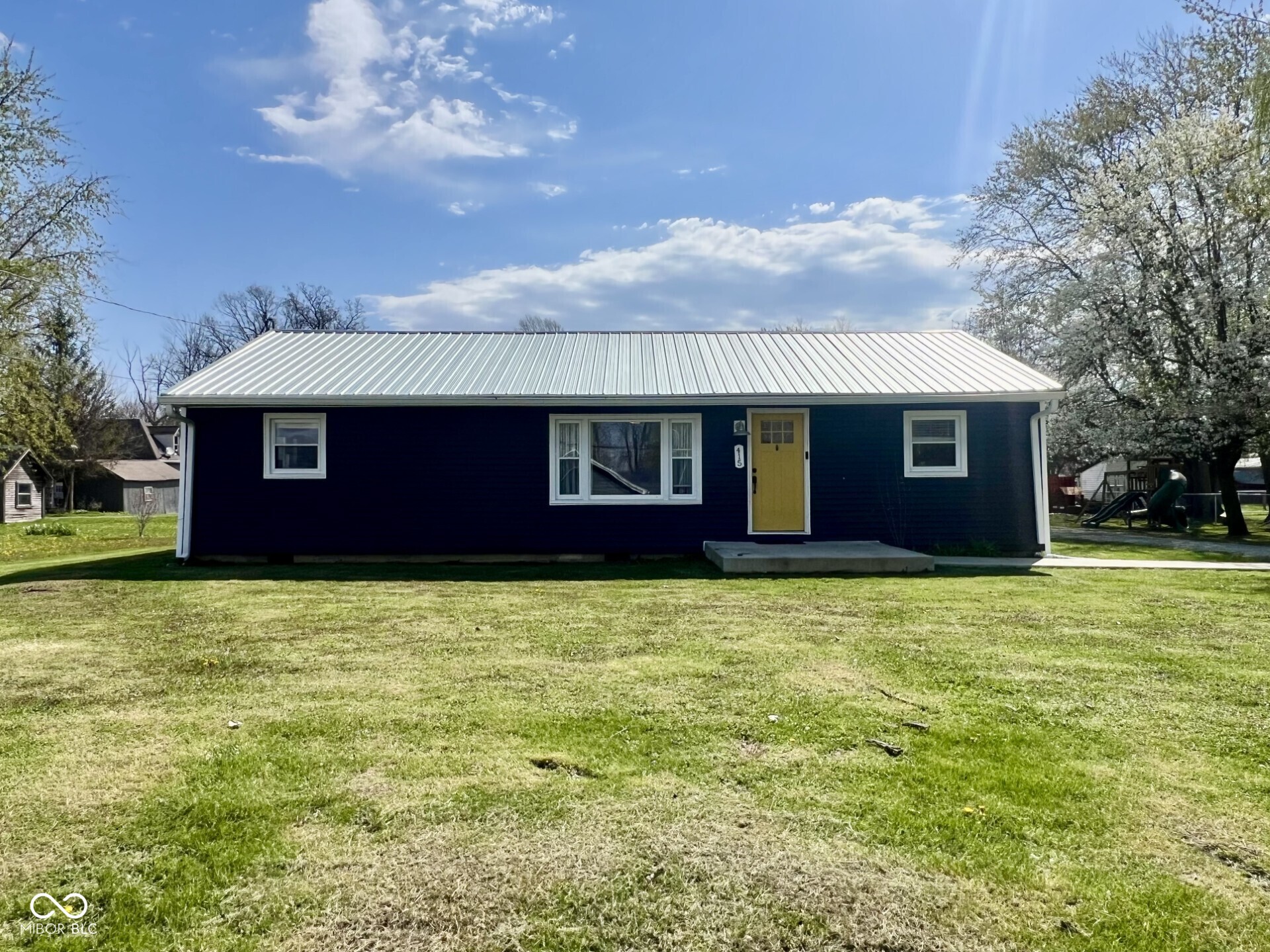 415 Elm Avenue Sheridan IN 46069
