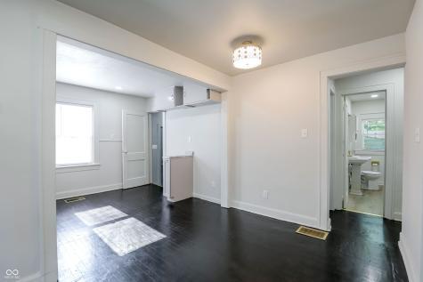 3751 Creston Drive Indianapolis IN 46222