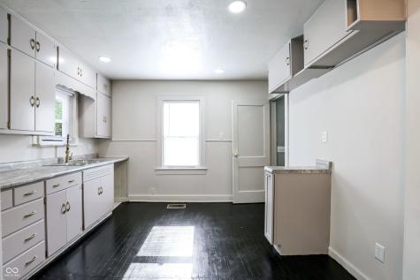 3751 Creston Drive Indianapolis IN 46222