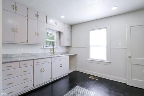 3751 Creston Drive Indianapolis IN 46222