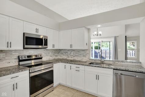 10756 Oyster Bay Court Indianapolis IN 46236