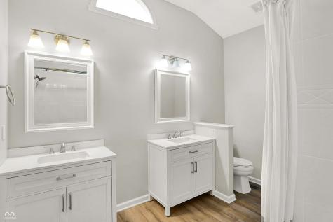 10756 Oyster Bay Court Indianapolis IN 46236