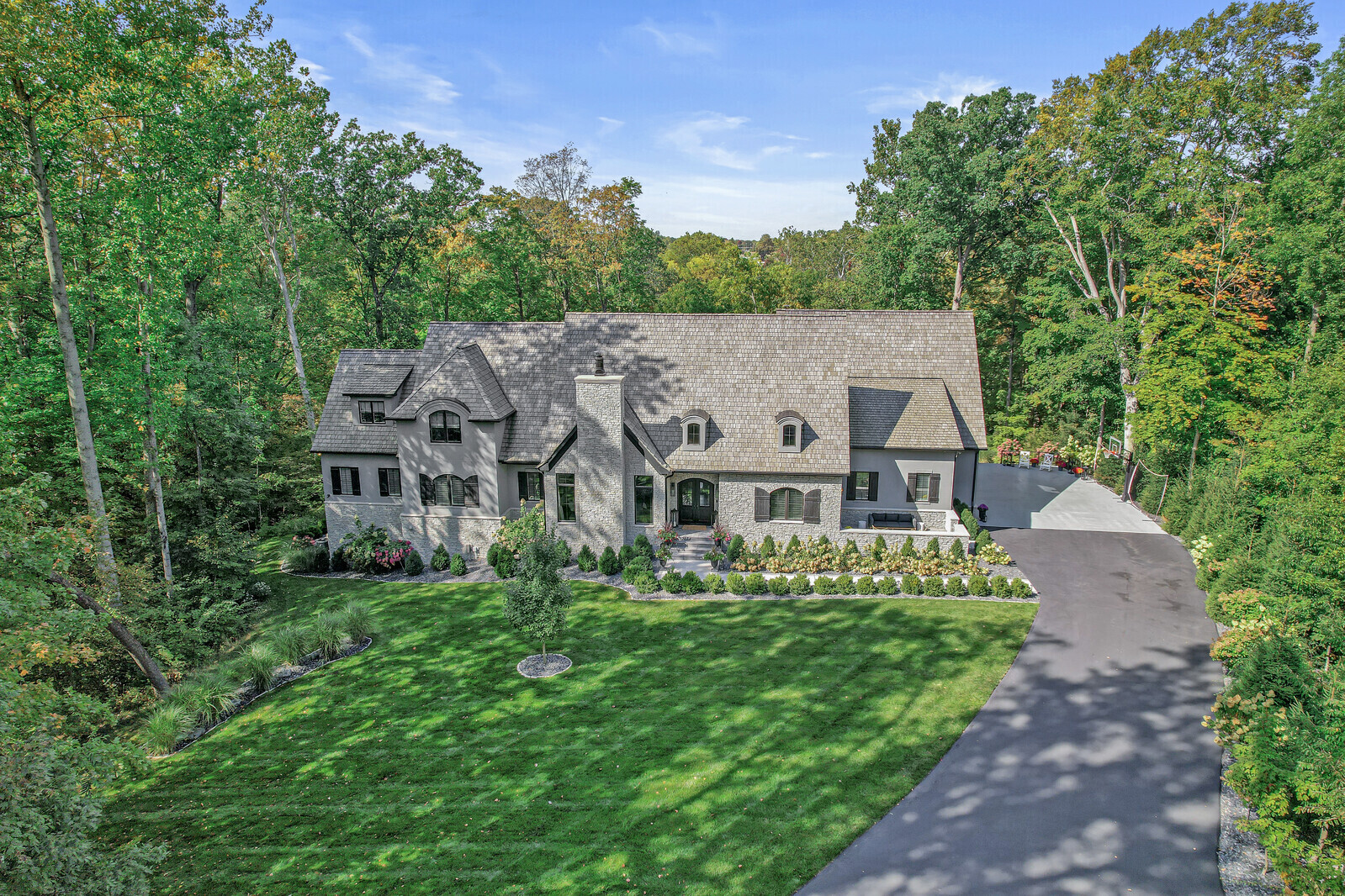2997 Rue De Chateaux Lane Zionsville IN 46077