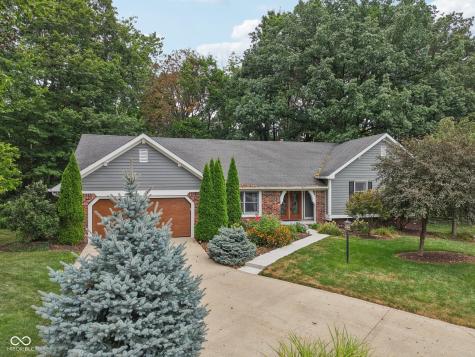 15226 Shoreway E Court Carmel IN 46032