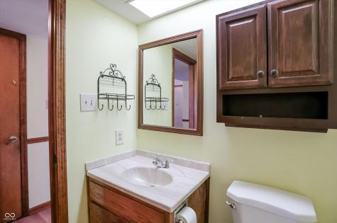 35 Village Court Zionsville IN 46077