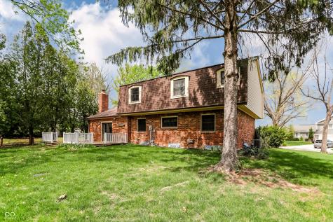 35 Village Court Zionsville IN 46077