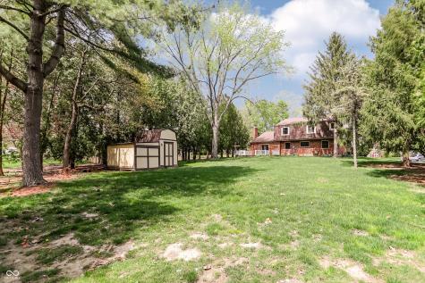 35 Village Court Zionsville IN 46077