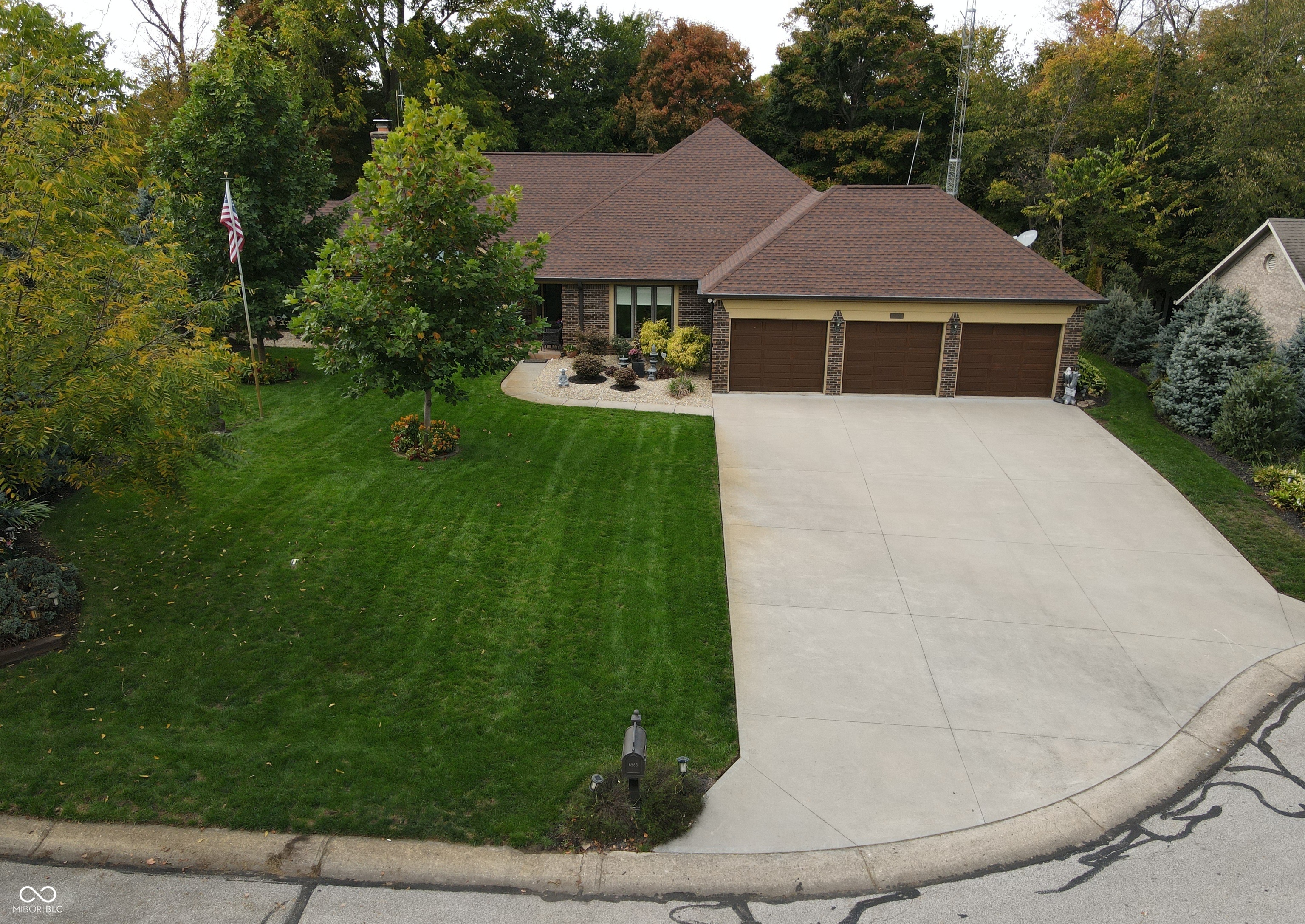 6563 Kings Court Avon IN 46123