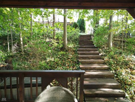 6563 Kings Court Avon IN 46123