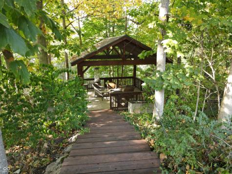 6563 Kings Court Avon IN 46123