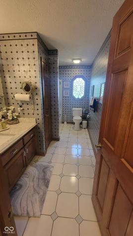 6563 Kings Court Avon IN 46123