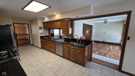 6563 Kings Court Avon IN 46123