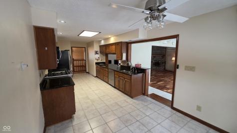 6563 Kings Court Avon IN 46123