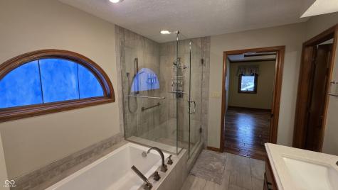 6563 Kings Court Avon IN 46123