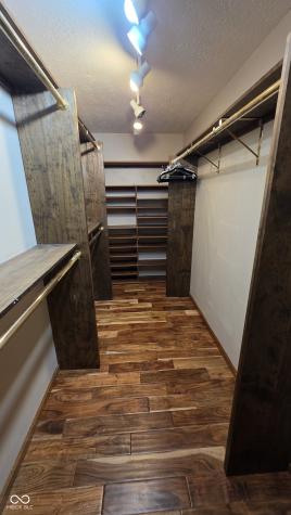 6563 Kings Court Avon IN 46123