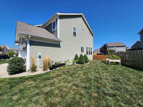 7809 Ringtail Circle Zionsville IN 46077
