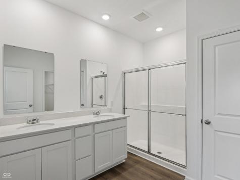 213 Holly Lane Greenfield IN 46140