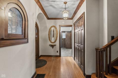 5143 E Pleasant Run Parkway South Drive Indianapolis IN 46219
