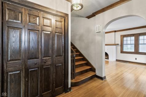 5143 E Pleasant Run Parkway South Drive Indianapolis IN 46219