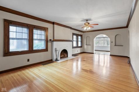 5143 E Pleasant Run Parkway South Drive Indianapolis IN 46219