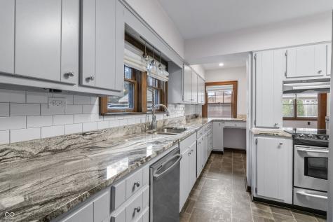 5143 E Pleasant Run Parkway South Drive Indianapolis IN 46219