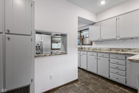 5143 E Pleasant Run Parkway South Drive Indianapolis IN 46219