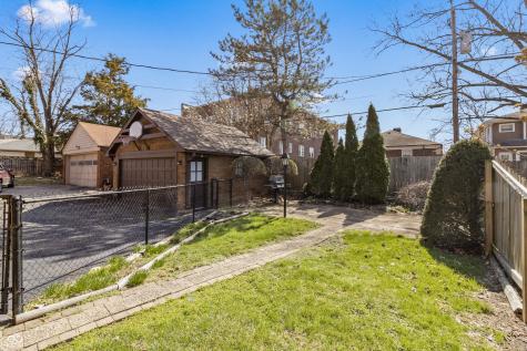 5143 E Pleasant Run Parkway South Drive Indianapolis IN 46219