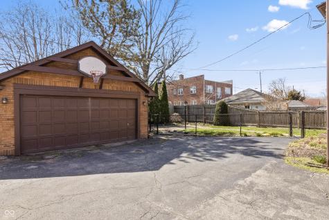 5143 E Pleasant Run Parkway South Drive Indianapolis IN 46219