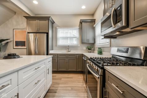 328 Lesley Avenue Indianapolis IN 46219