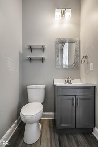 328 Lesley Avenue Indianapolis IN 46219