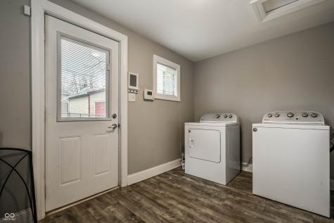 328 Lesley Avenue Indianapolis IN 46219