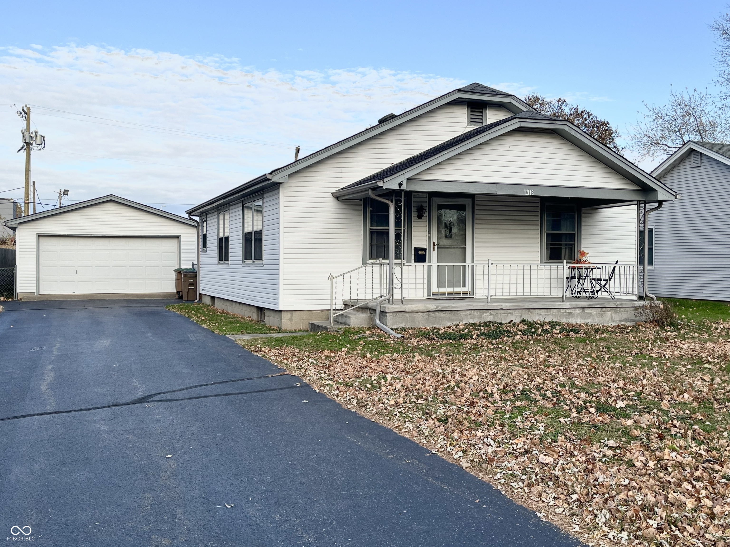 1913 Lee Street Columbus IN 47201