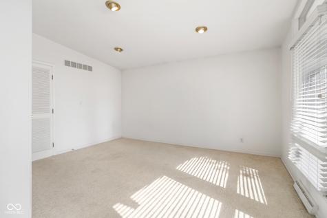 4120 Ridgeway Avenue Columbus IN 47203