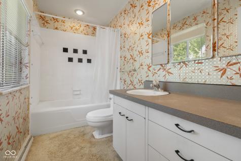 4120 Ridgeway Avenue Columbus IN 47203