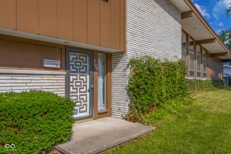 4120 Ridgeway Avenue Columbus IN 47203