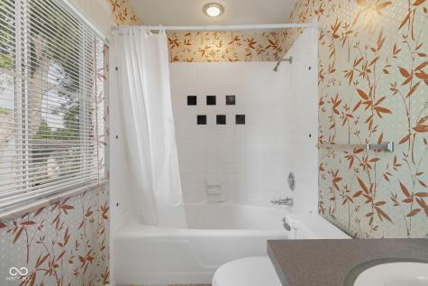 4120 Ridgeway Avenue Columbus IN 47203