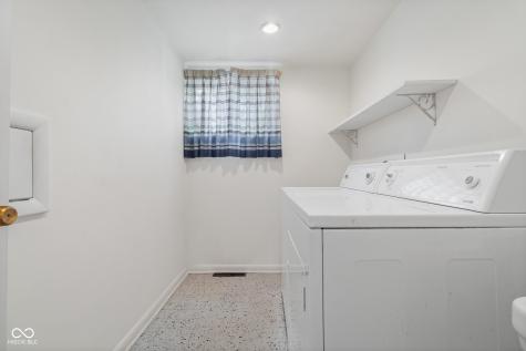 4120 Ridgeway Avenue Columbus IN 47203