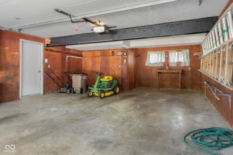 4120 Ridgeway Avenue Columbus IN 47203