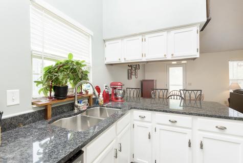 402 Stillwood Court Indianapolis IN 46239