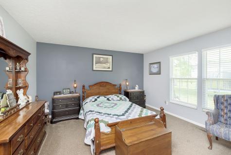 402 Stillwood Court Indianapolis IN 46239