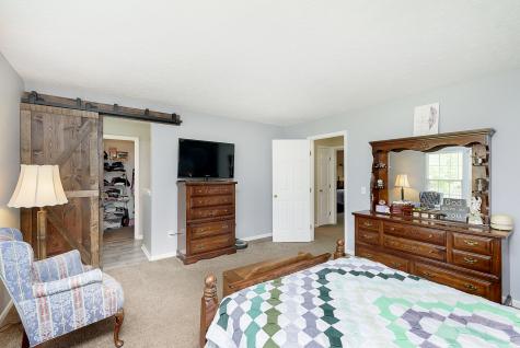 402 Stillwood Court Indianapolis IN 46239