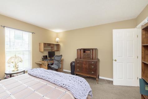 402 Stillwood Court Indianapolis IN 46239