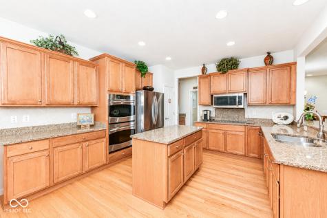 13016 Shiraz Lane Fishers IN 46037